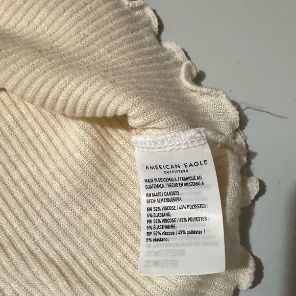 American Eagle Cream Top, Large - Picture 6 of 6